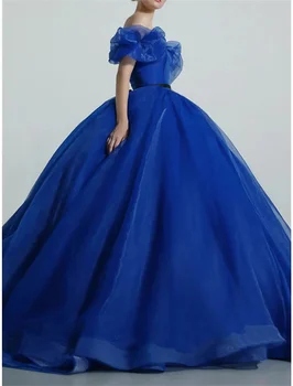 2022 Нова бална рокля луксозна елегантна рокля от кинсеанера с елегантни плисета от рамото къс ръкав Organza vestidos de 15 años